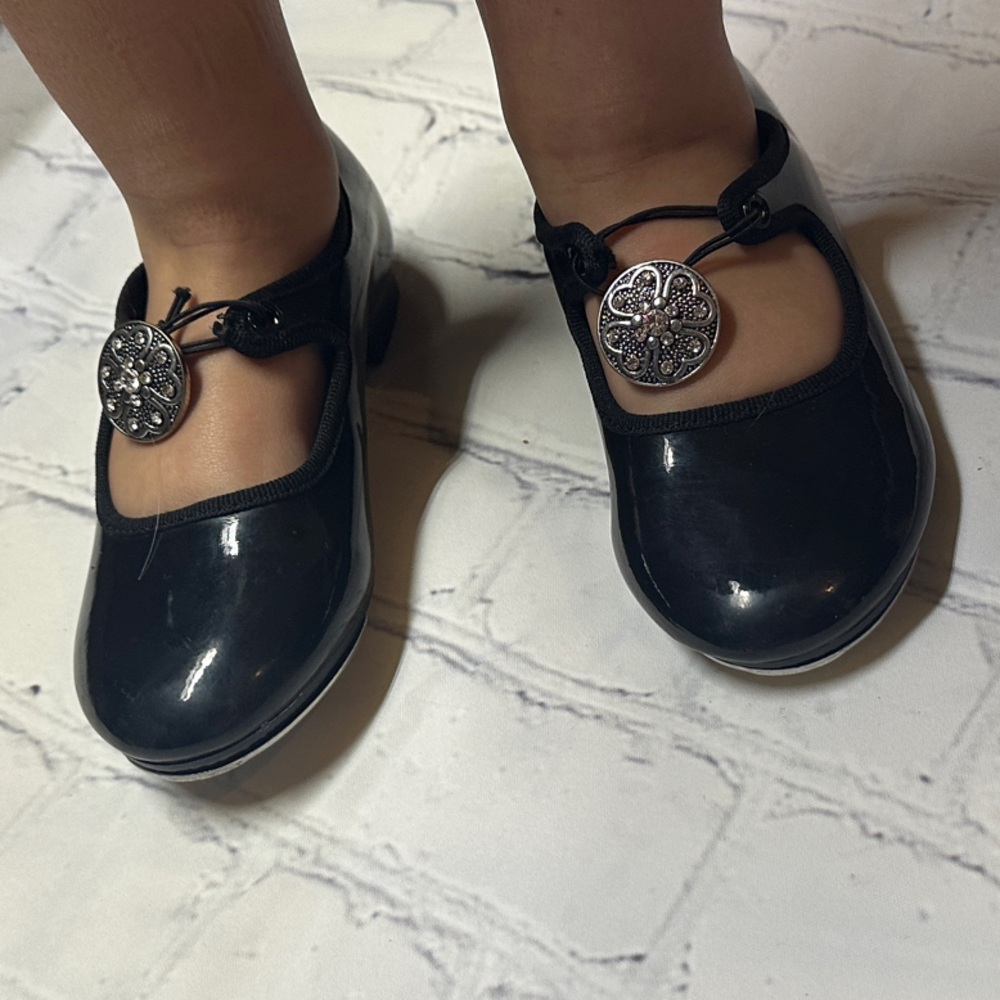 Trim foot Co Black Tap Shoe Girls Size 10 w/ Bedazzled Tap Ties